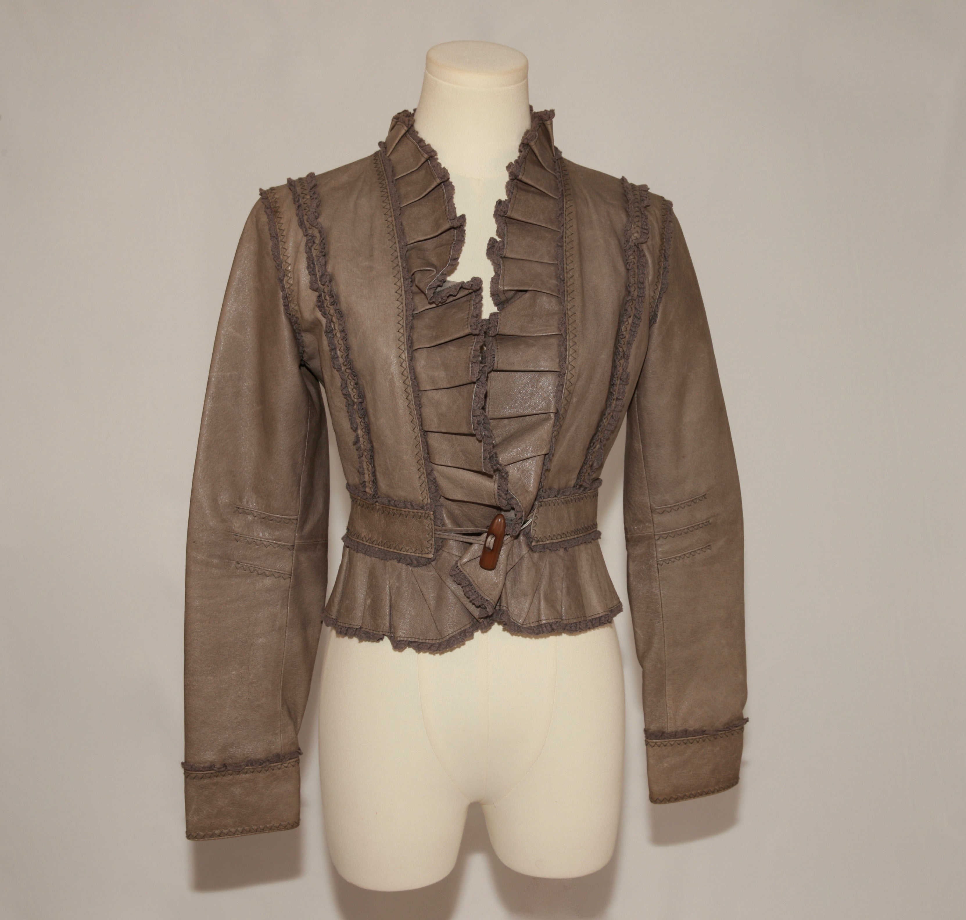 VNTG Moda International Ruffle Leather Jacket - Size XS