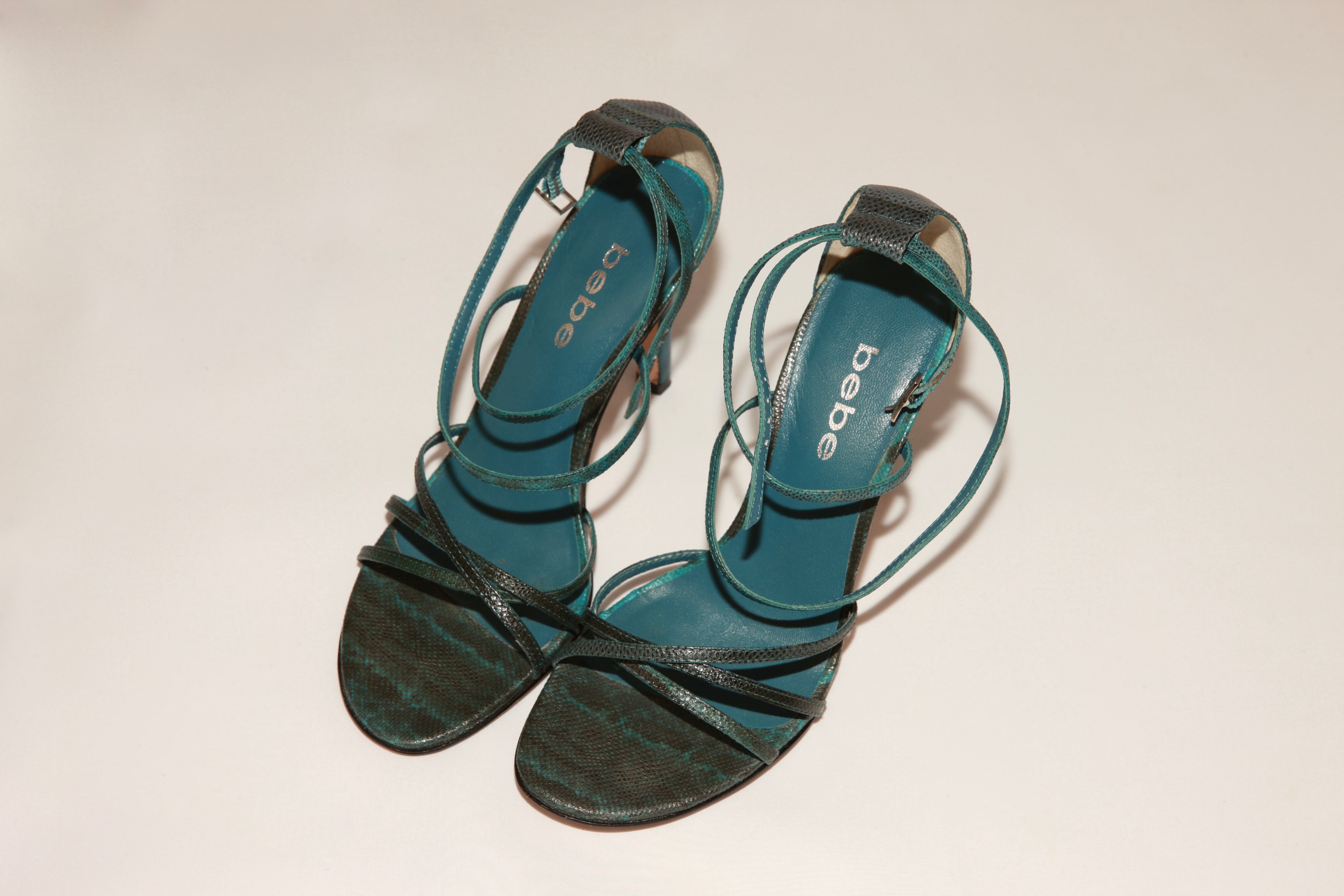 VNTG Teal Snake Bebe Heels - Size 6M