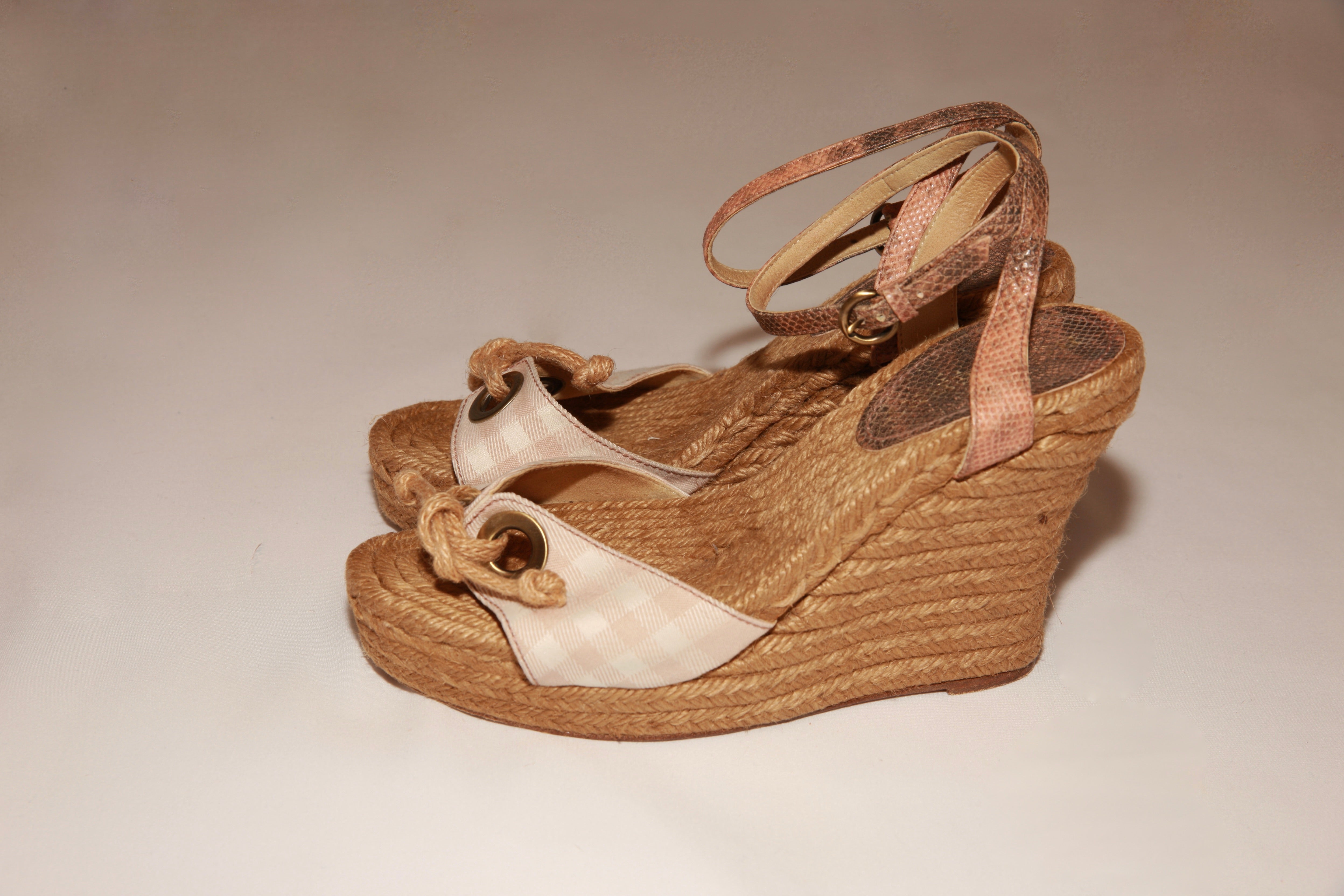 VNTG Burberry Nova Check Espadrille Wedge Sandals - Size 38