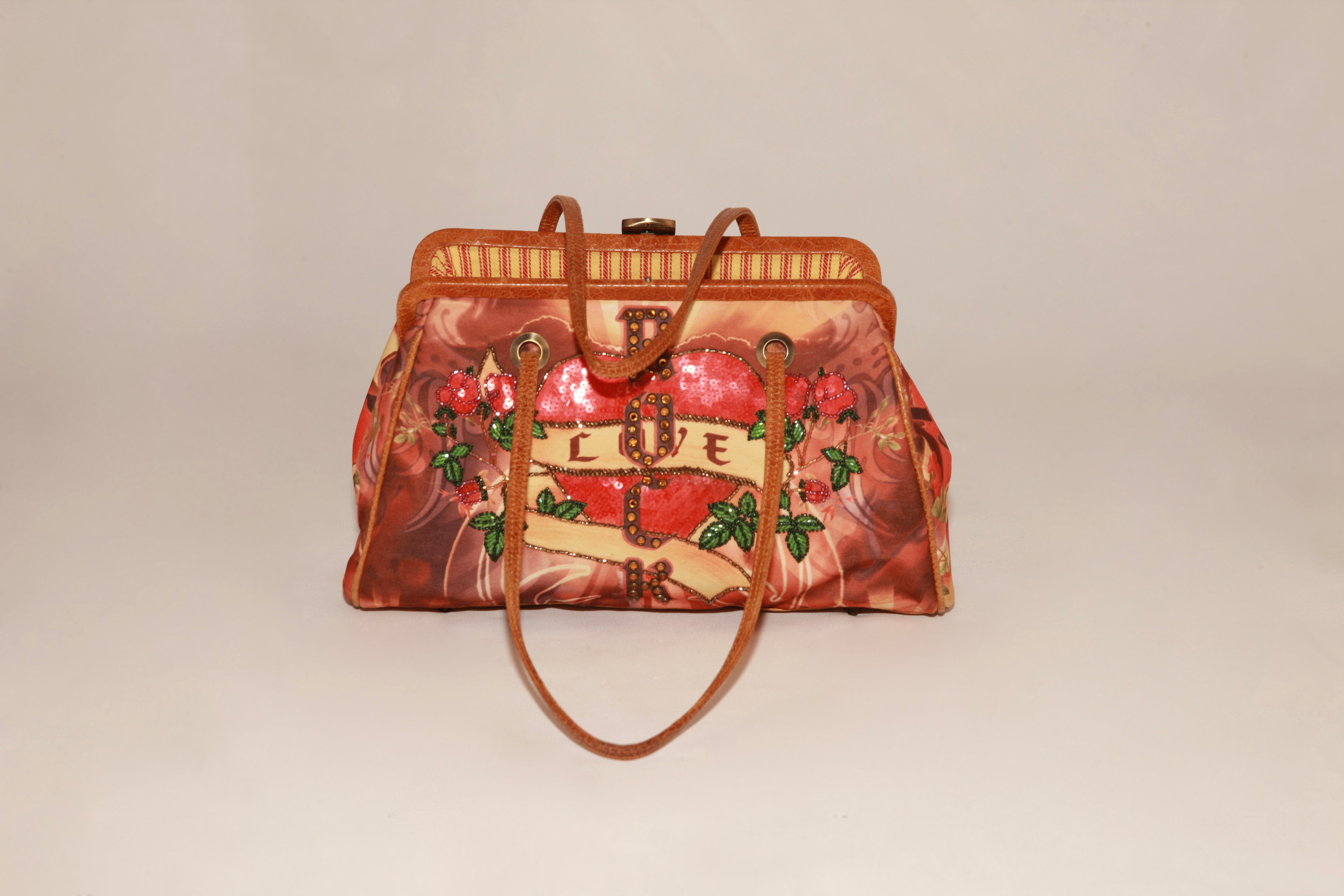 VNTG Isabella Fiore "Love" Beaded Frame Bag