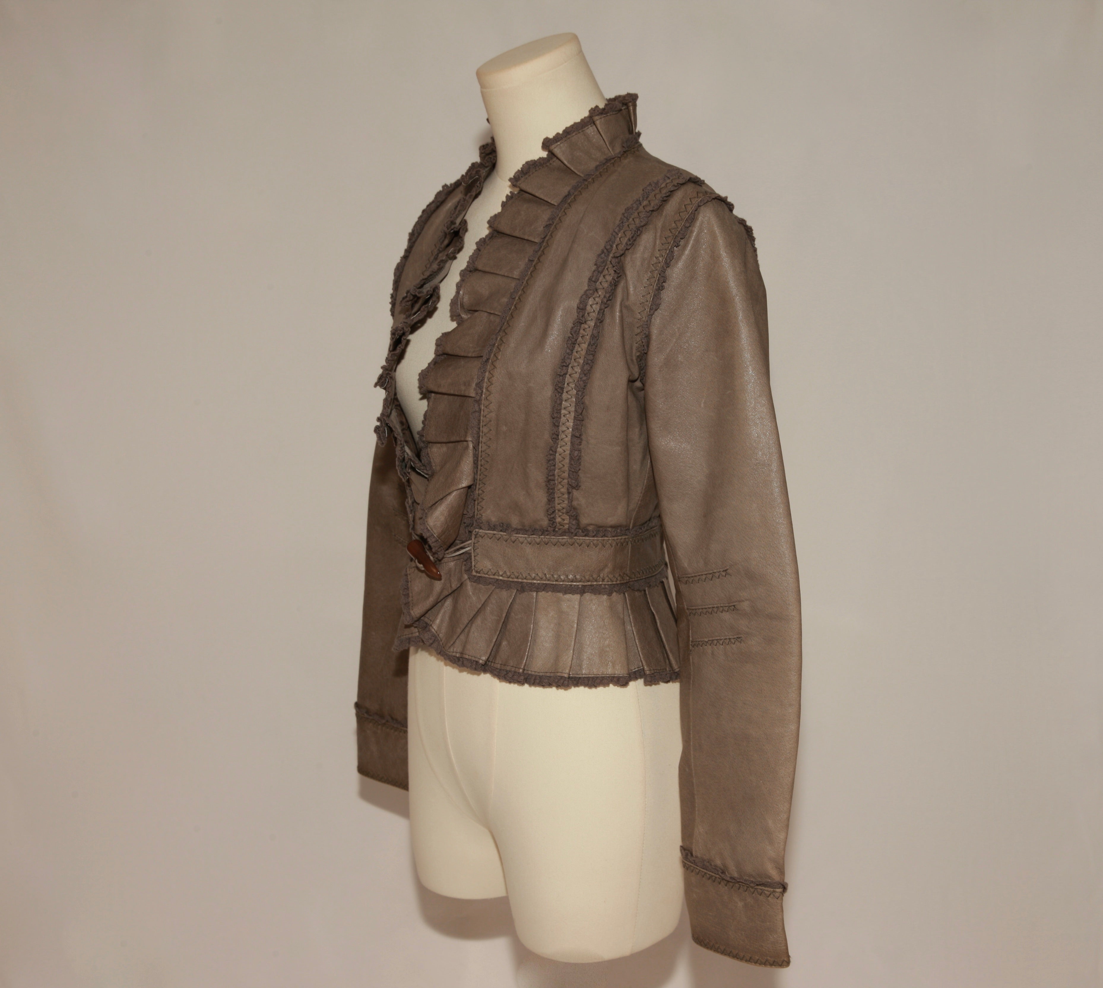 VNTG Moda International Ruffle Leather Jacket - Size XS