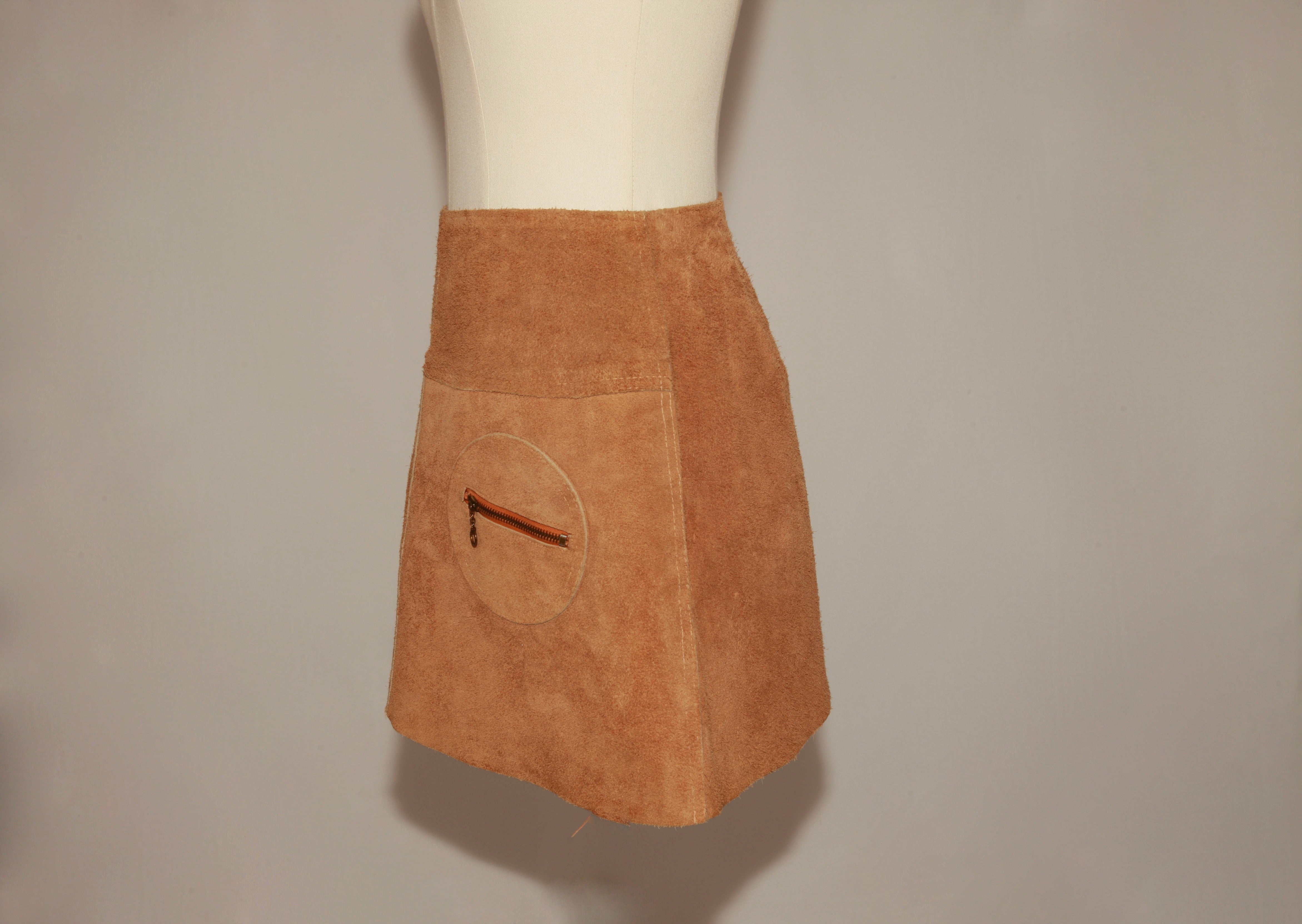 VNTG Suede High waisted Leather Mini Skirt - Size 4