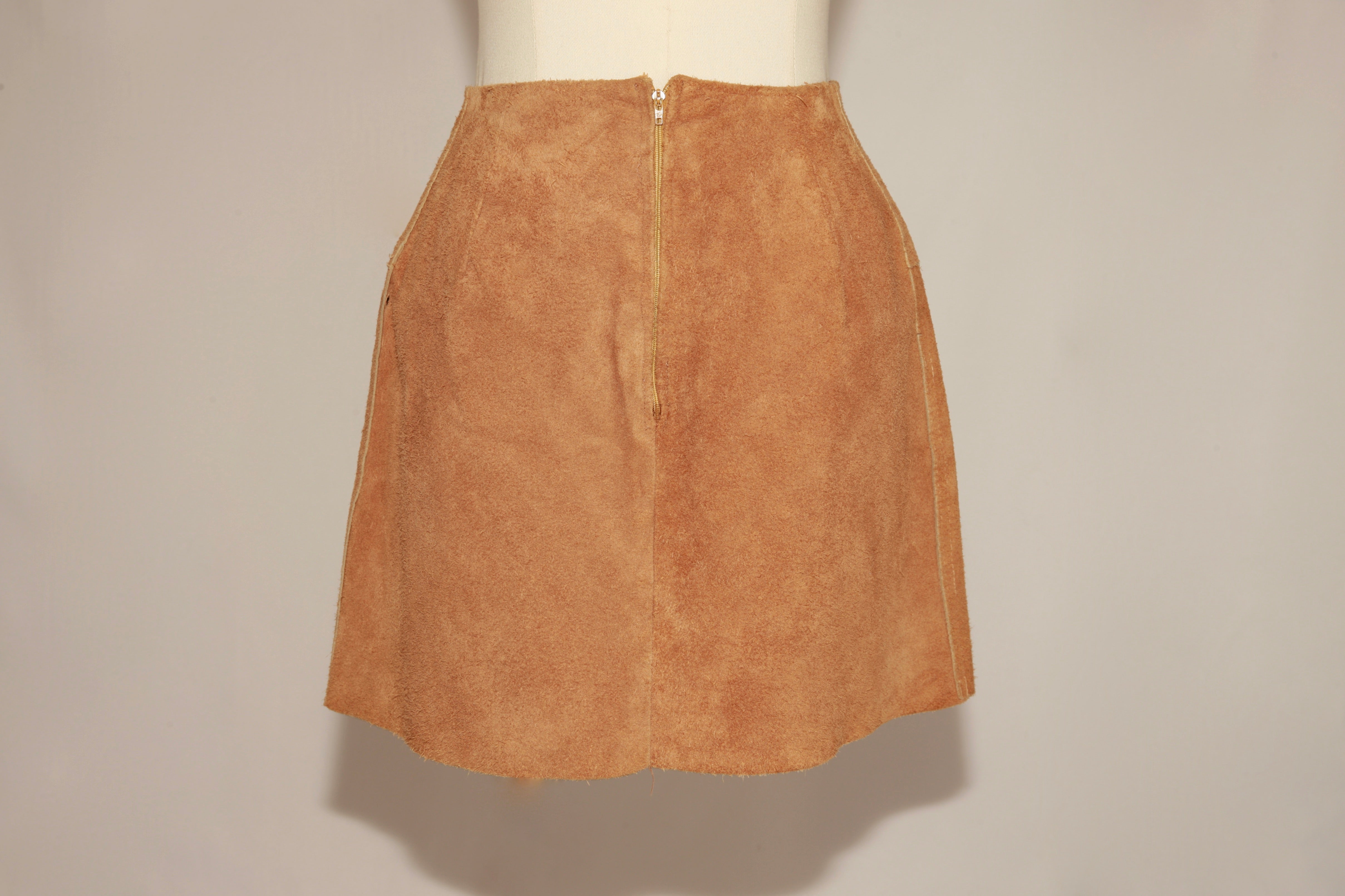 VNTG Suede High waisted Leather Mini Skirt - Size 4