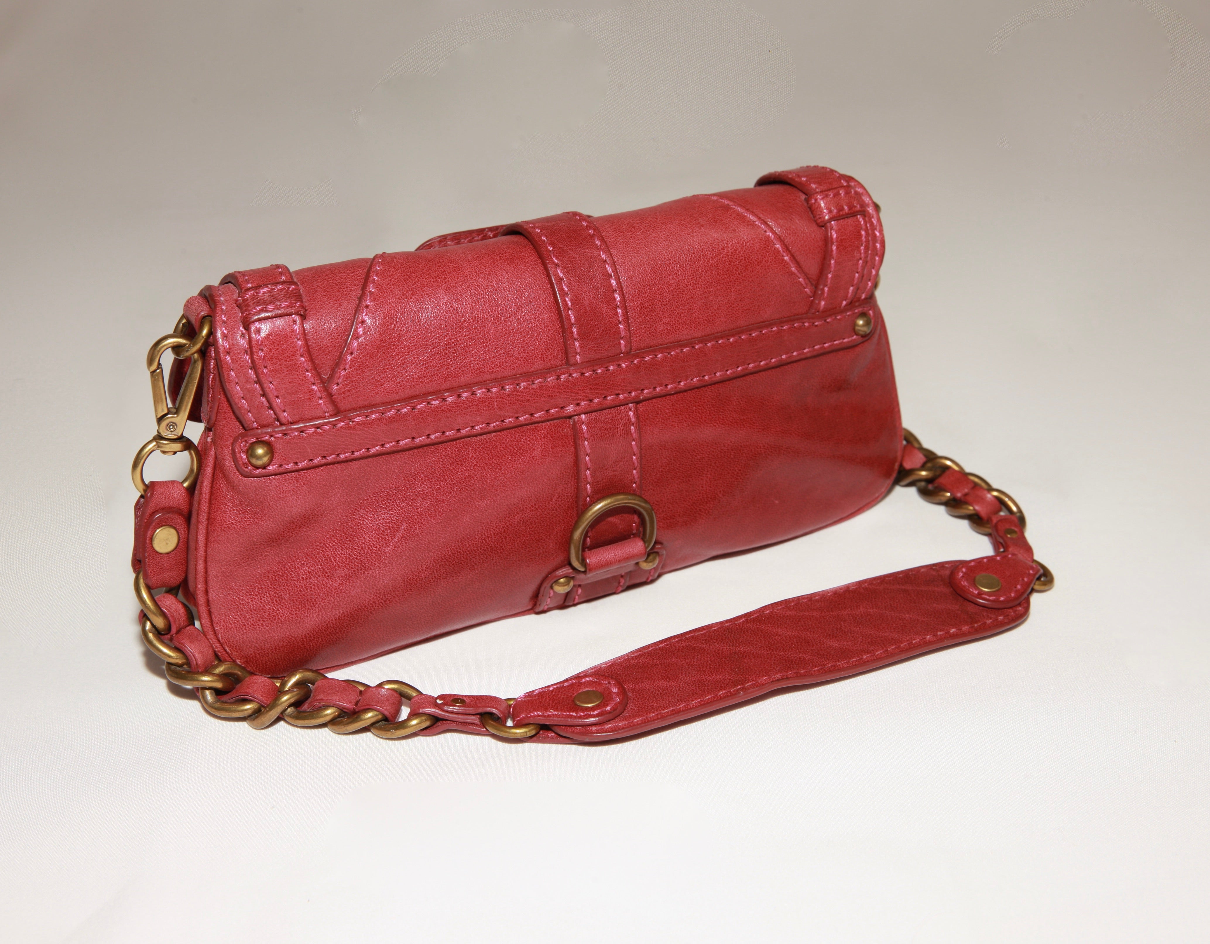 VNTG Lockheart Red Leather Shoulder Bag