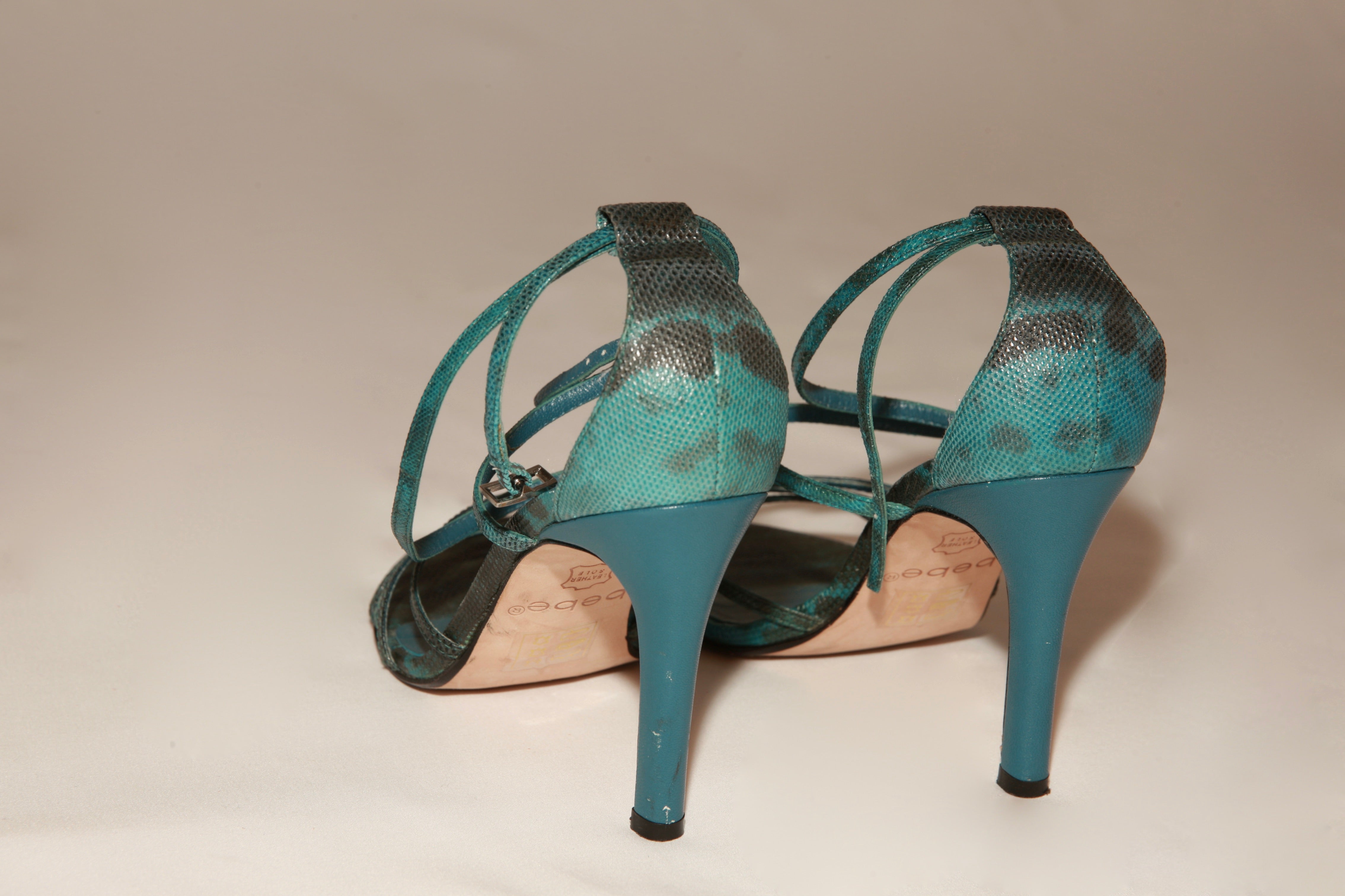 VNTG Teal Snake Bebe Heels - Size 6M