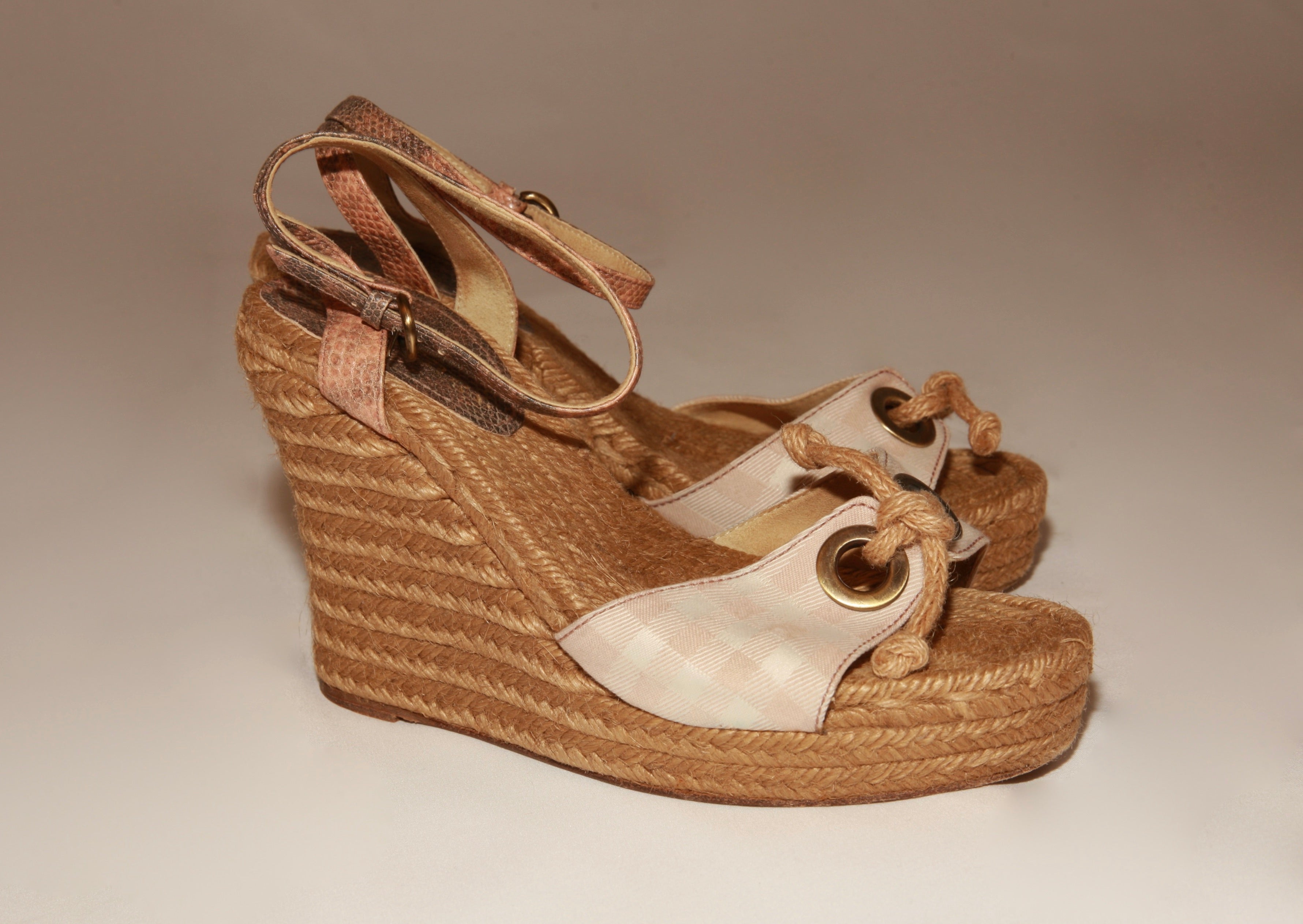 VNTG Burberry Nova Check Espadrille Wedge Sandals - Size 38