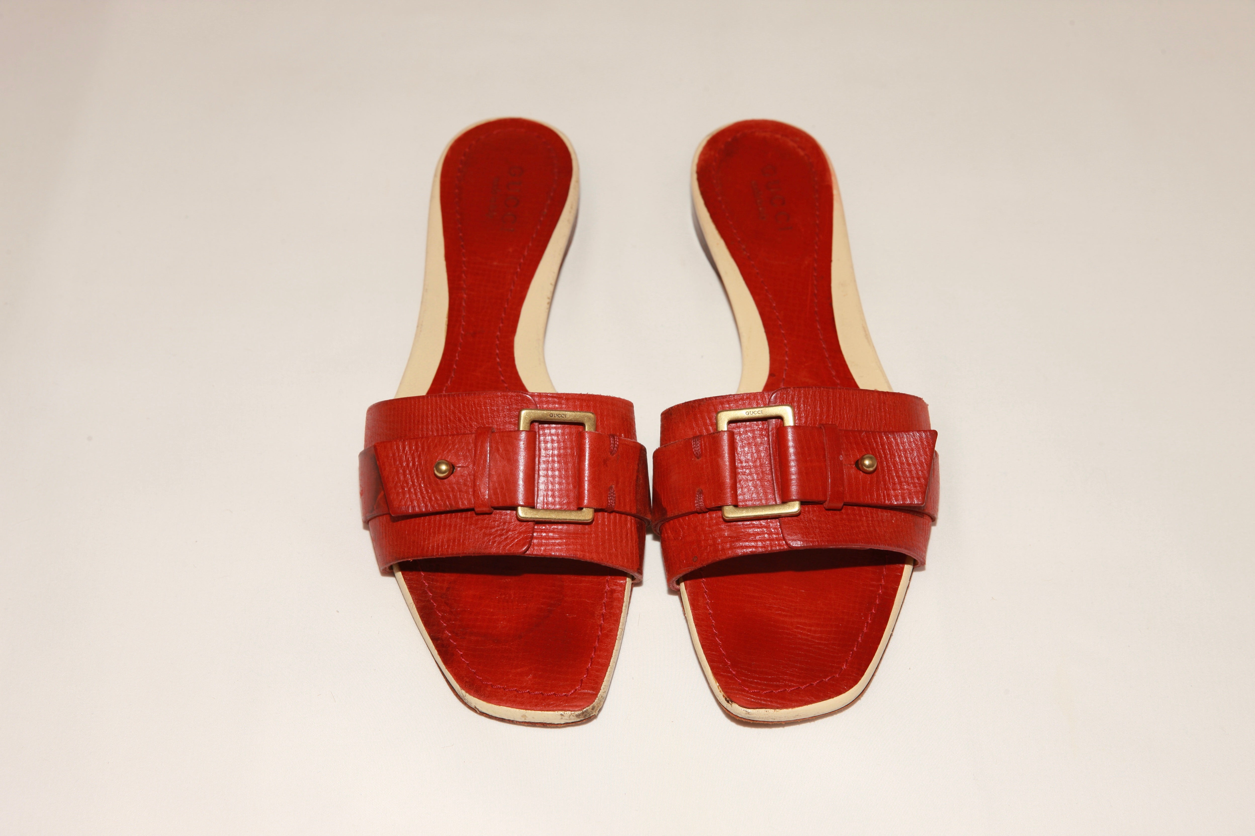 VNTG Gucci Red Leather Buckle Sandals - Size 6.5