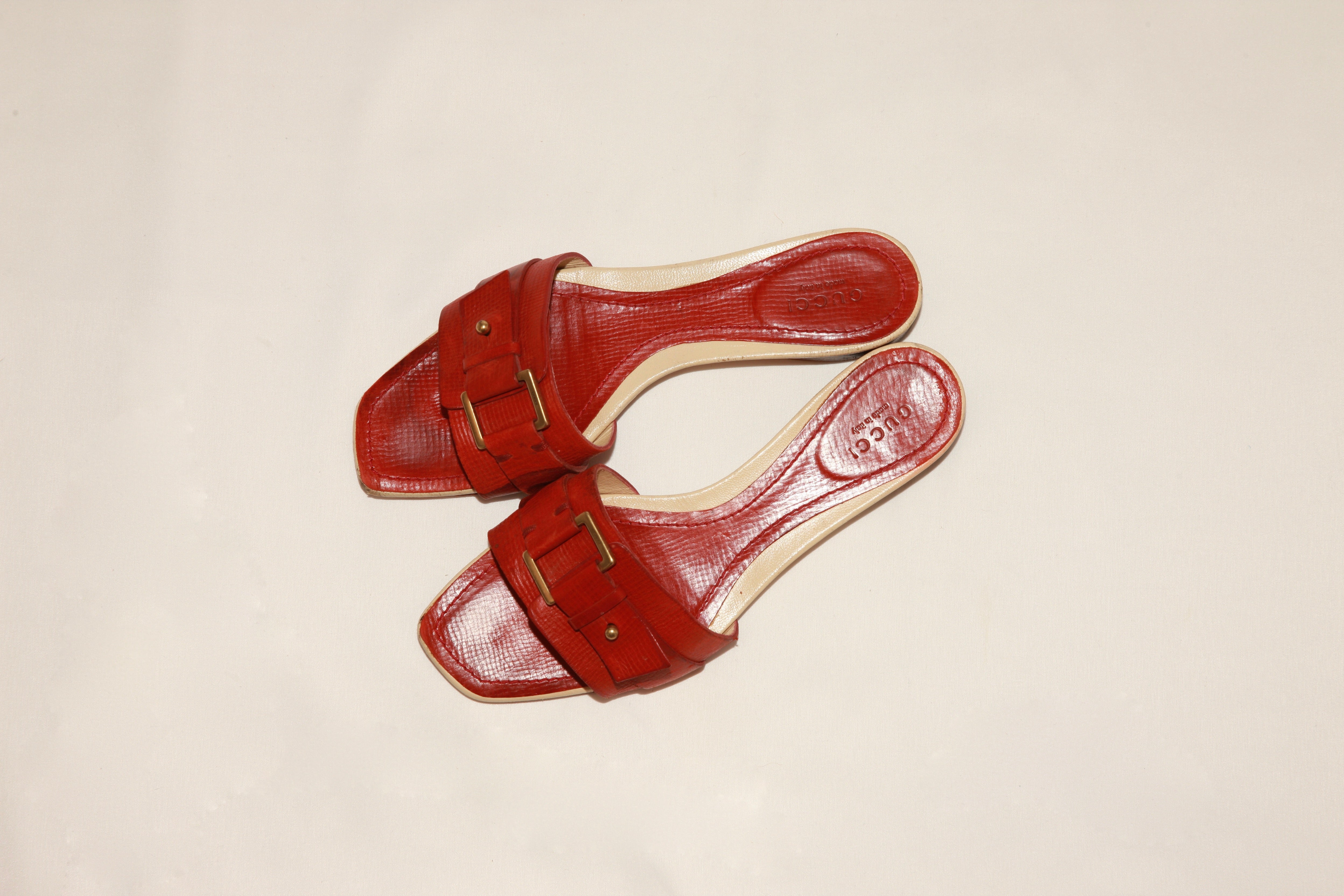VNTG Gucci Red Leather Buckle Sandals - Size 6.5