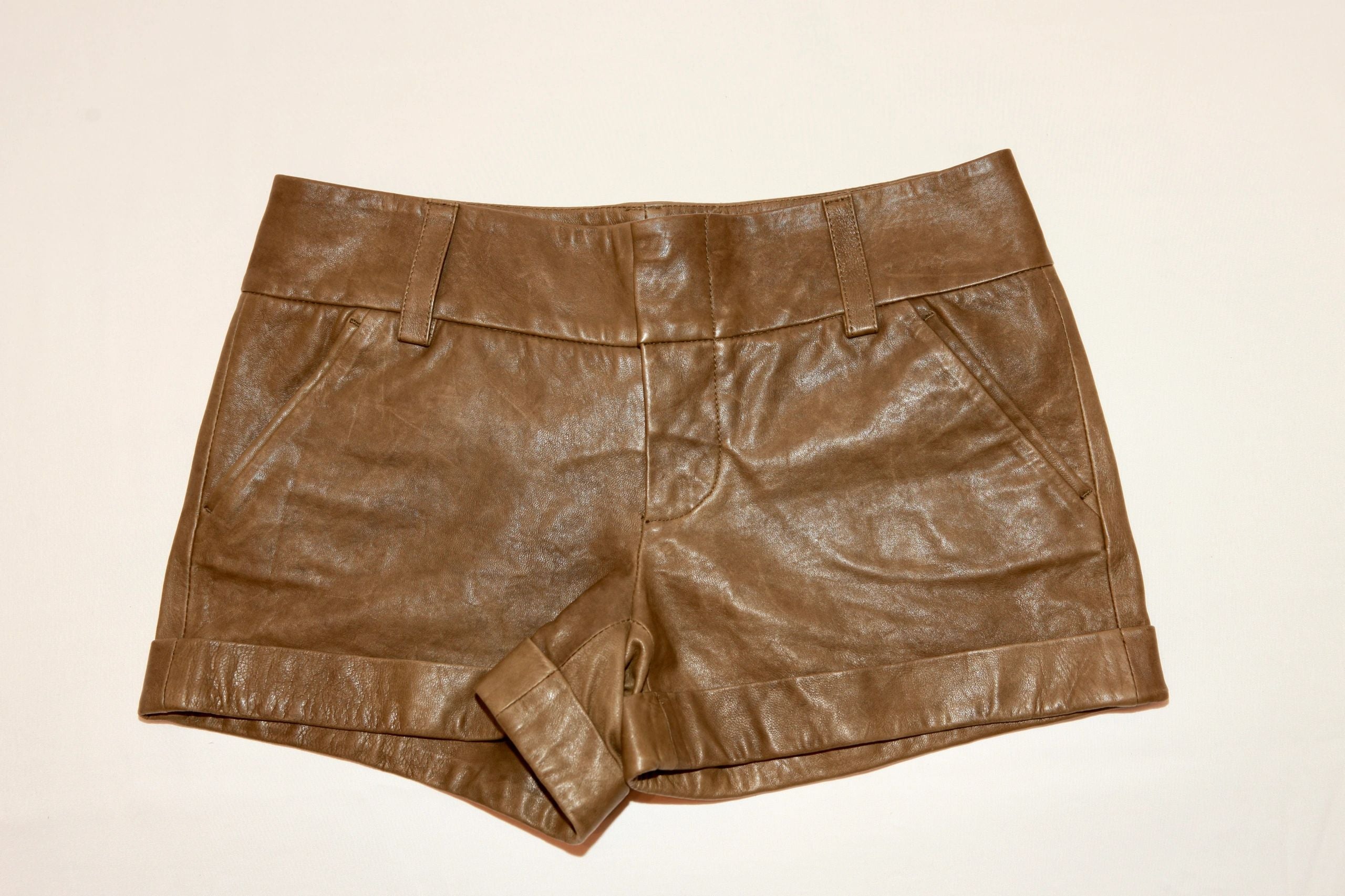 VNTG Genuine leather Alice + Olivia shorts - Size 4