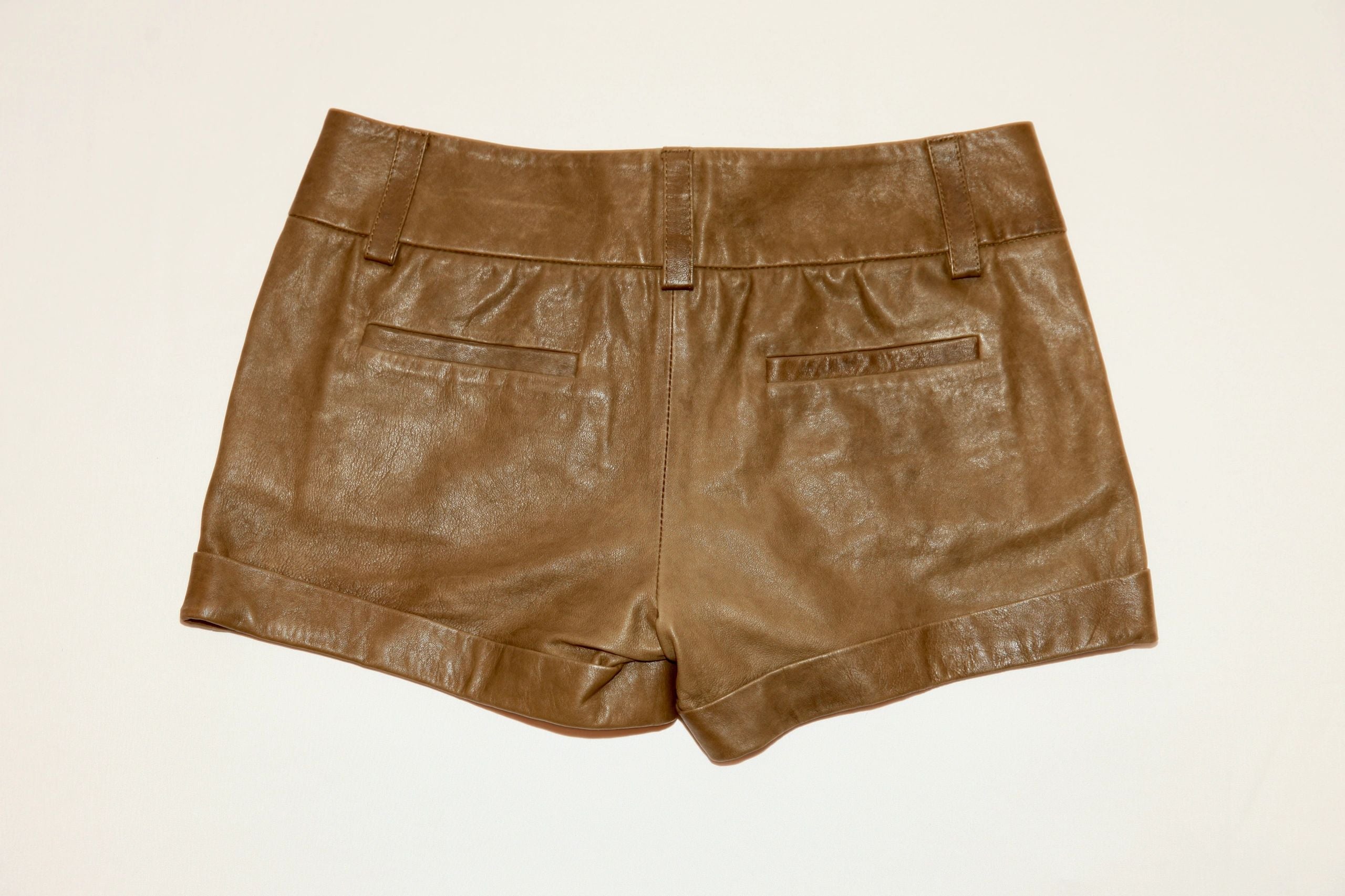 VNTG Genuine leather Alice + Olivia shorts - Size 4