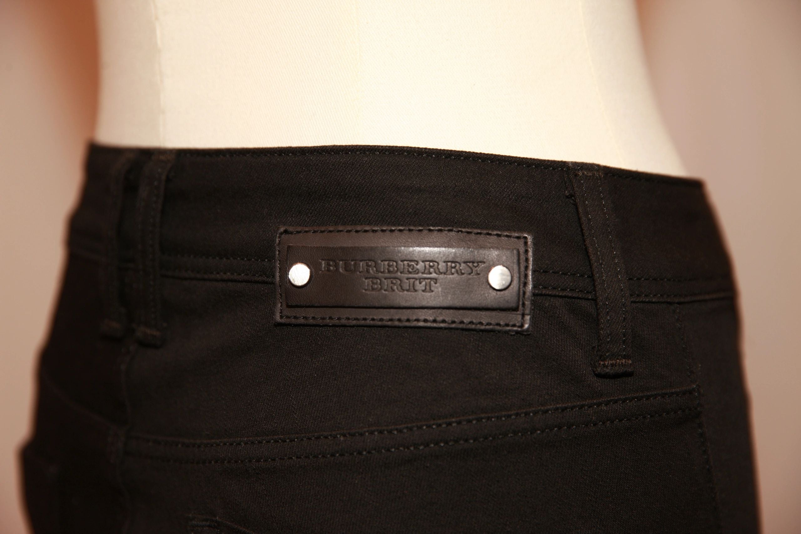 VNTG Black leather Burberry jeans - Size 27