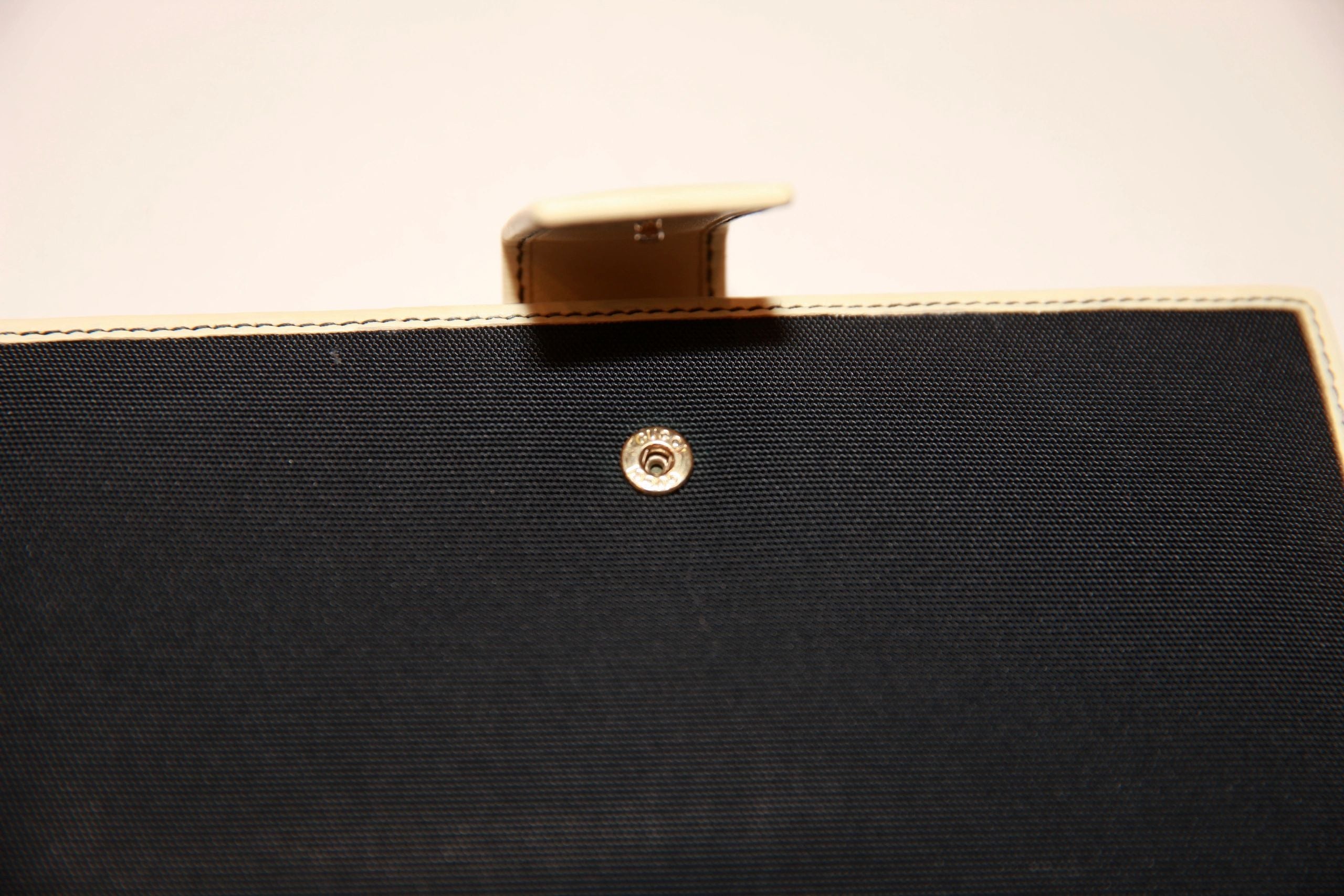 VNTG Retro navy Gucci wallet