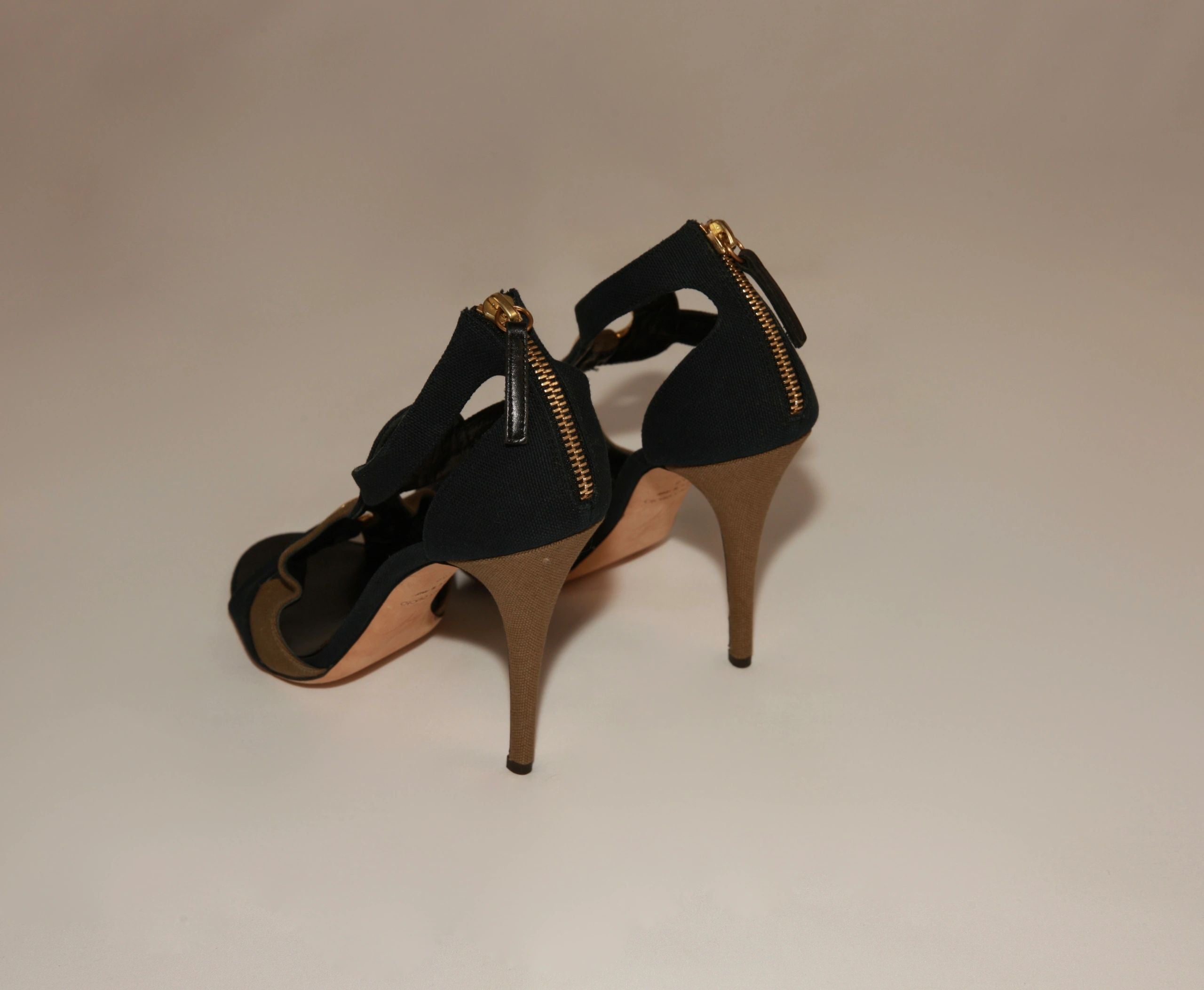 VNTG Giuseppe Zanotti Gold Grommet Heels - Size 38