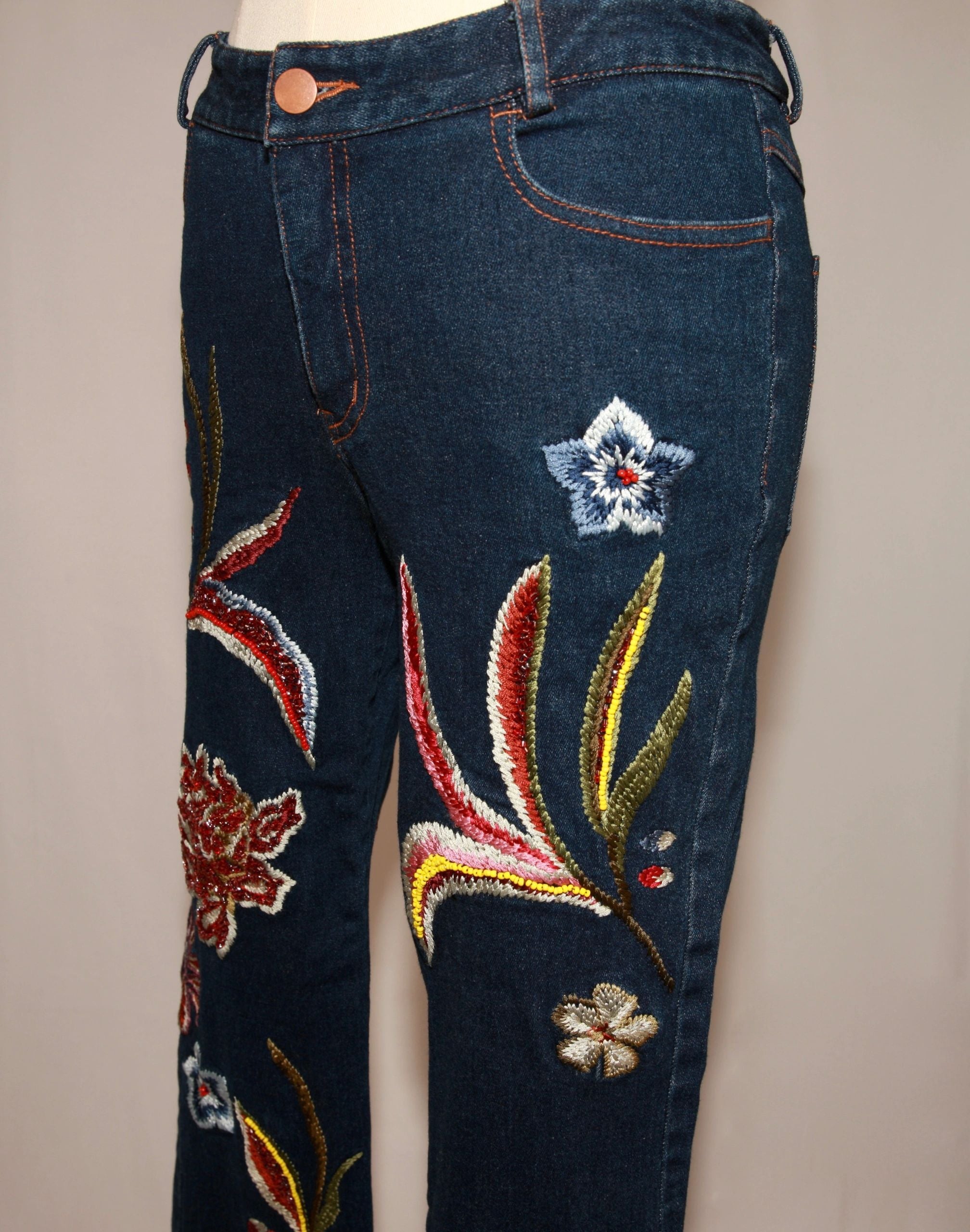 VNTG Embroidered Mandalay bootcut jeans - Size 4