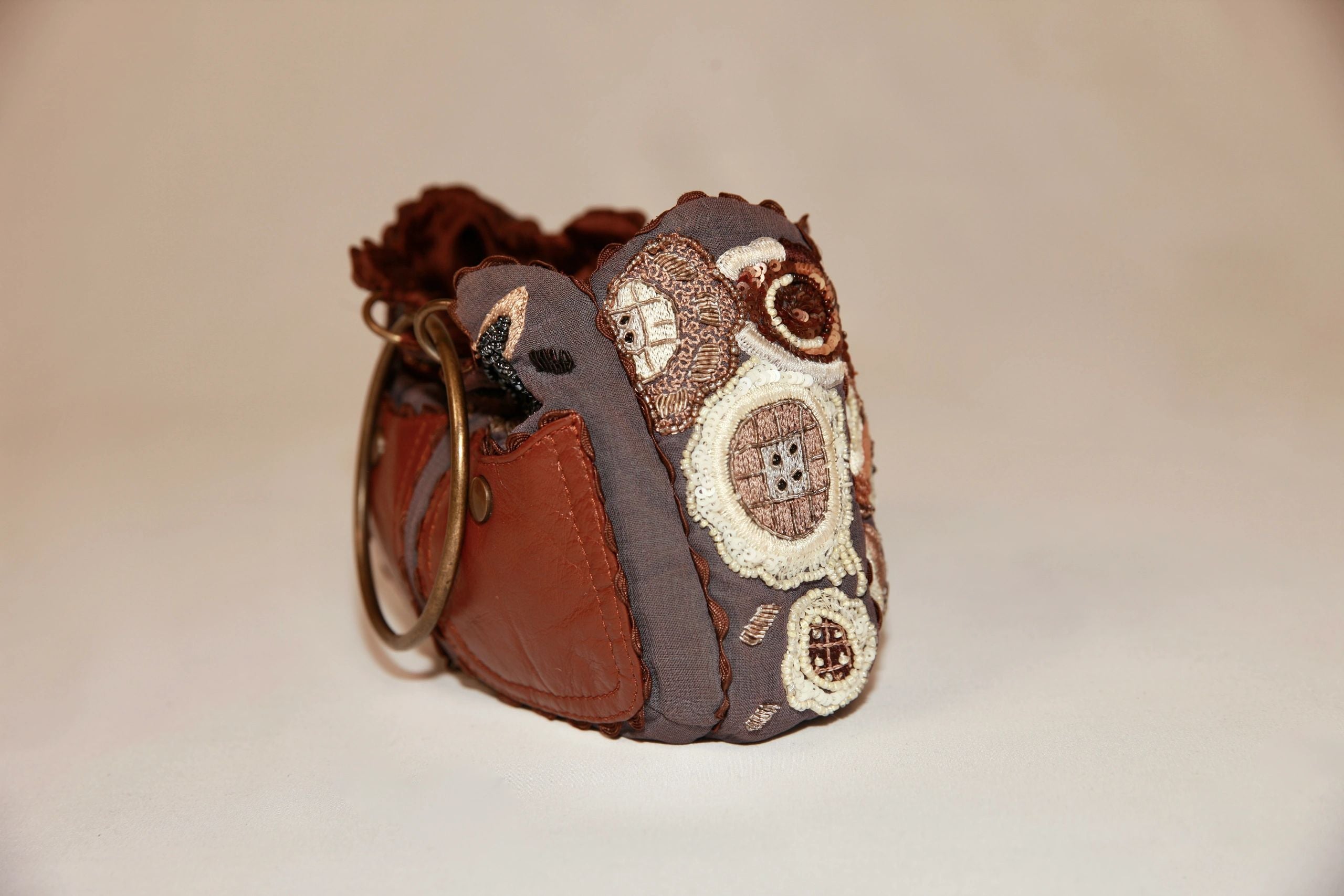 VNTG Embroidered Jamin Puech bag